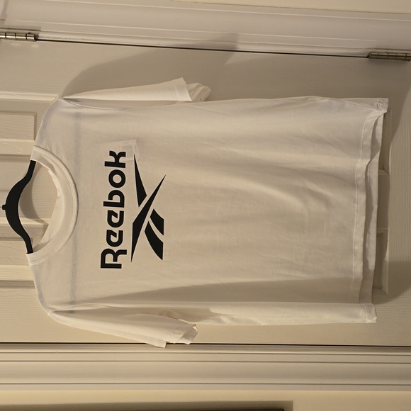 REEBOK SIGNATURE BRAND WOMEN'S WHITE & BLACK SHORT SLEEVE TEE-SHIRT SIZE XL - Picture 1 of 14